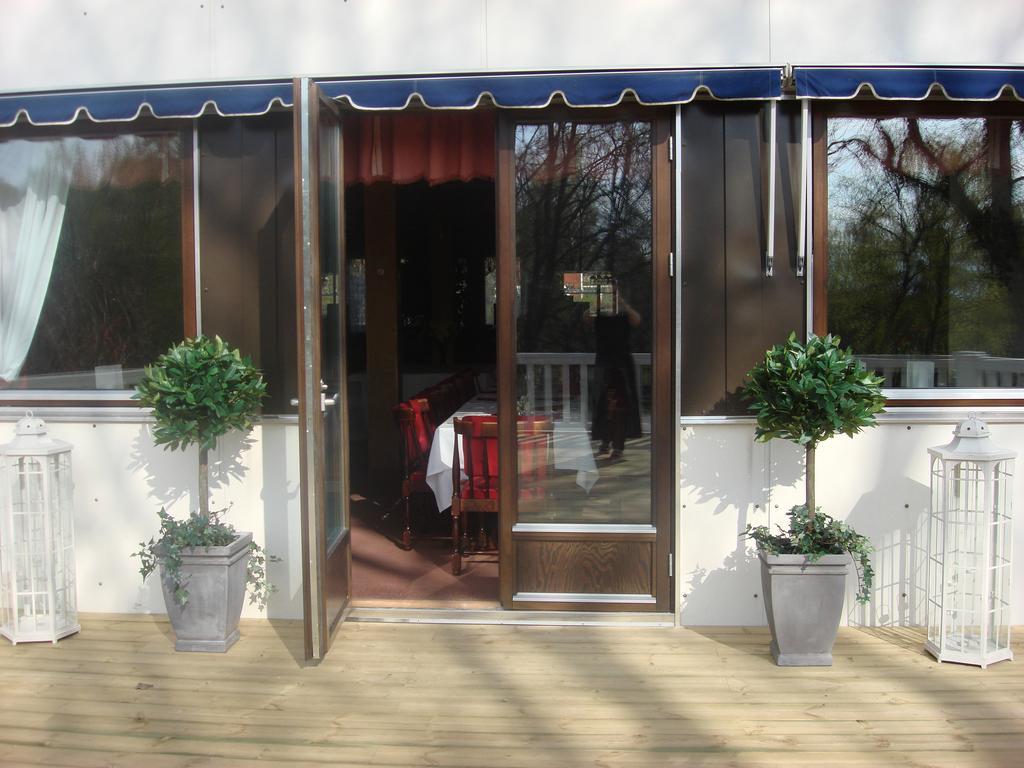 Eckeroe Hotell & Restaurang Екстер'єр фото