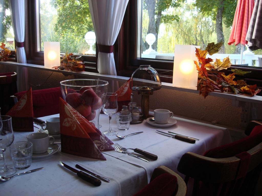 Eckeroe Hotell & Restaurang Екстер'єр фото
