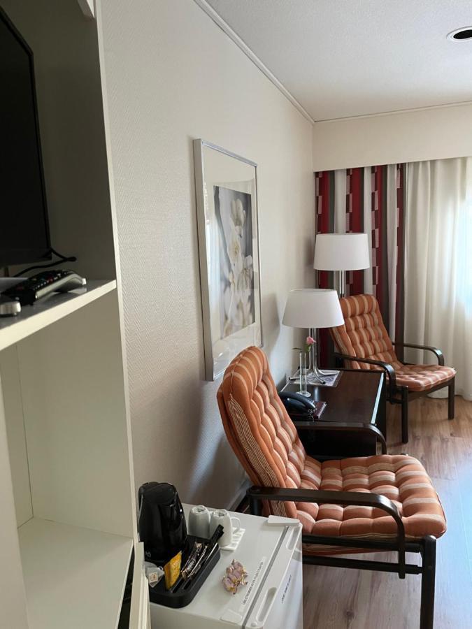 Eckeroe Hotell & Restaurang Екстер'єр фото